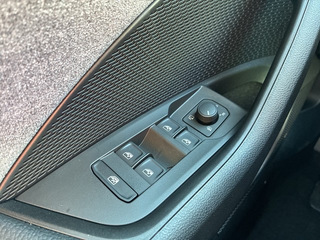 Skoda - Octavia Combi 2.0 TDI DSG Selection Head Up+Virtual_9