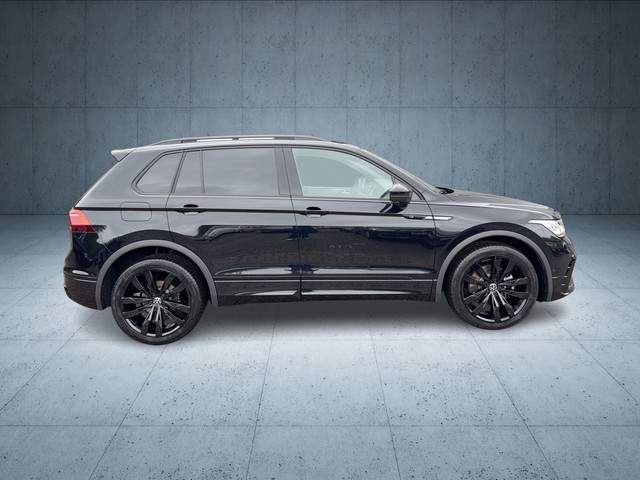 VW - Tiguan 2.0 TDI 4M R-Line HuD 20" Pano Matrix AHK_11