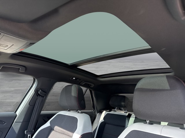 VW - T-Roc 1.5 TSI Sport R-Line AHK+ACC+LED+NAVI+PANO_5