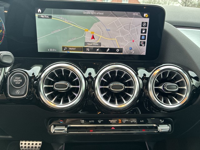 Mercedes-Benz - GLA 250 4Matic AMG Line AHK+LED+GRA+RFK+DAB+PANO_5