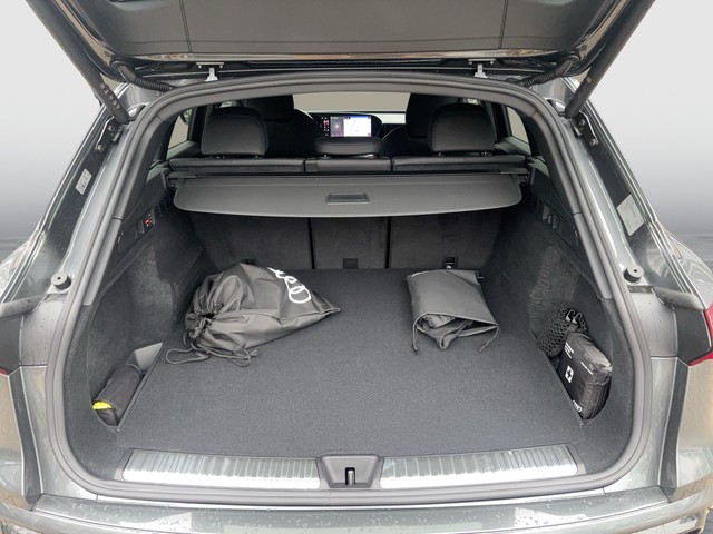 Audi - Q5 SUV e-hybrid 2.0 quattro 270 kW AHK_4