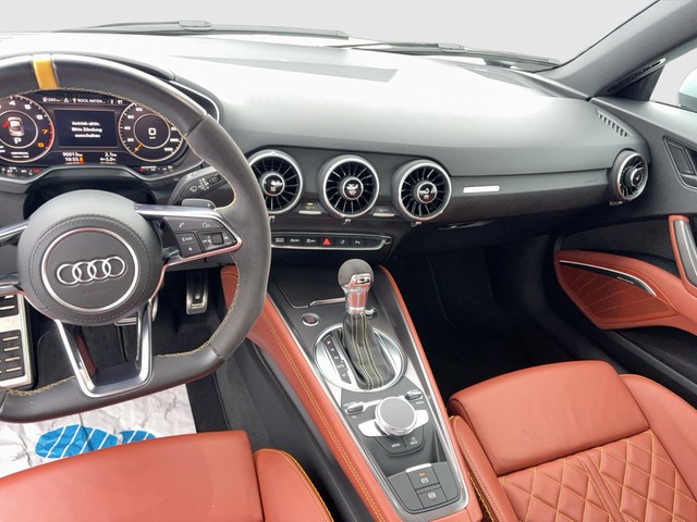 Audi - TT Coupe 45 TFSI S-tronic Design Selection B&O_2