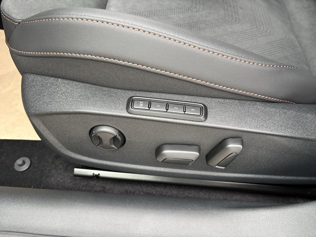 Audi - Q3 Sportback 45 TFSI e S line NAVI+PDC+SITZHZG_6