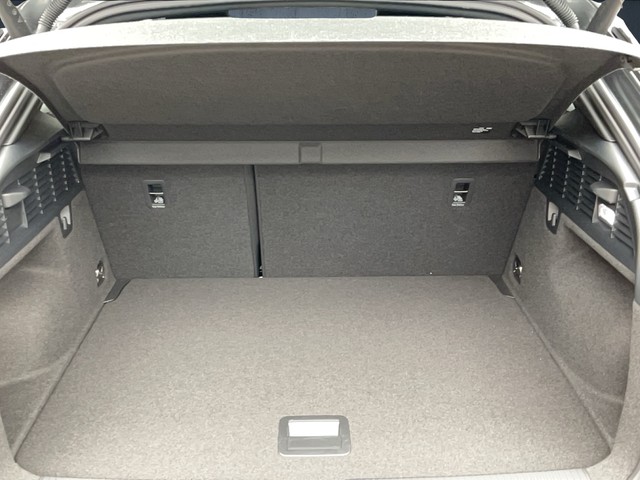 Audi - Q2 35 TDI S tronic S line Assistenzpaket_4