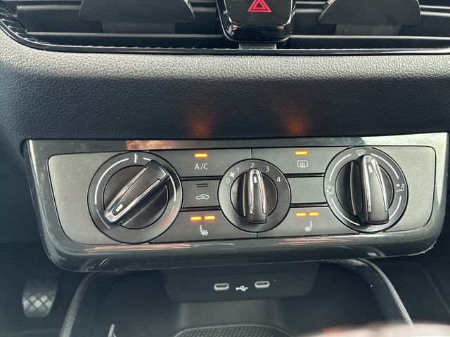 Skoda - Fabia 1.0 Ambition Klima+Sitzhzg.+PDC+LED_9