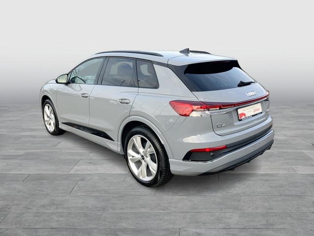 Audi - Q4 e-tron 45 quattro S-line ACC CAM LED NAVI_9