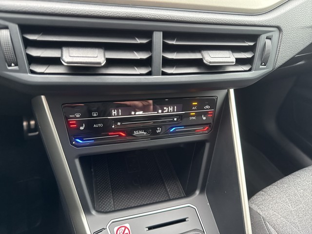 VW - Polo 1.0 Move LED+NAVI+SHZG+PDC+DAB+LM15"_7