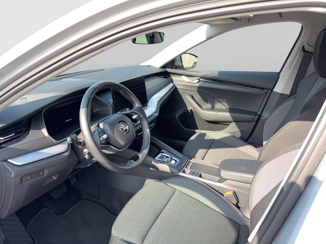 Skoda - Octavia Combi 2.0 TDI DSG Selection ACC LED NAVI_17 Skoda - Octavia Combi 2.0 TDI DSG Selection ACC LED NAVI_17