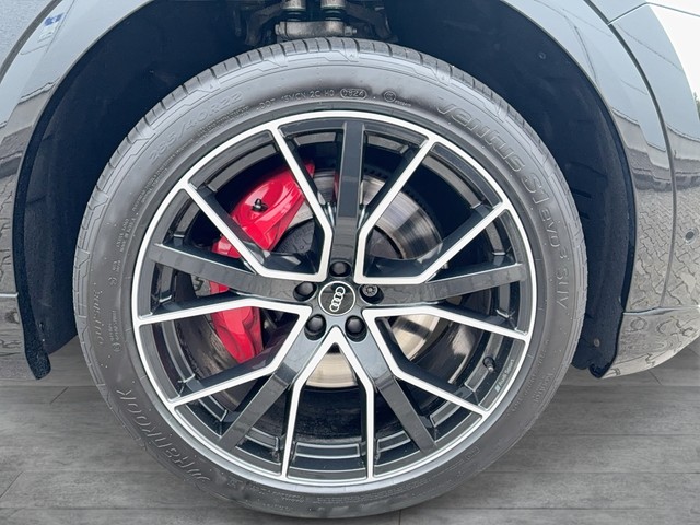 Audi - SQ8 4.0 TFSI quattro ACC+PANO+NAVI+AHK+STANDHZG._12 Audi - SQ8 4.0 TFSI quattro ACC+PANO+NAVI+AHK+STANDHZG._12