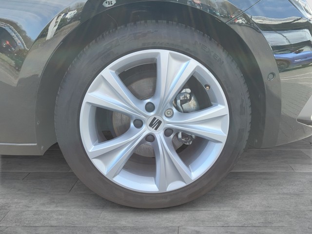 VW - Golf VIII 2.0 TDI DSG GTD LED LM18 MFL PDC TEL_10