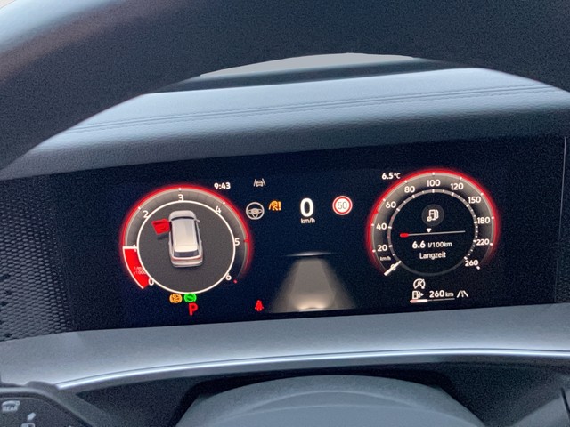 Skoda - Superb Combi 2.0 TDI DSG Selection AHK NAVI PANO_2