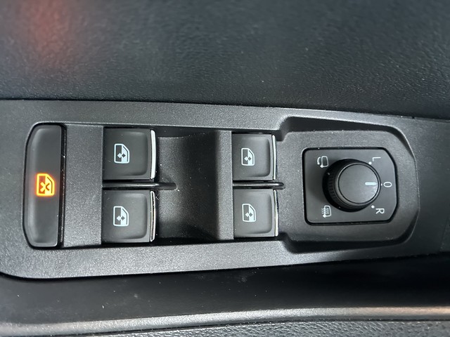 Skoda - Karoq 1.5 TSI DSG Style Navi+ Kamera+Sitzhzg._10