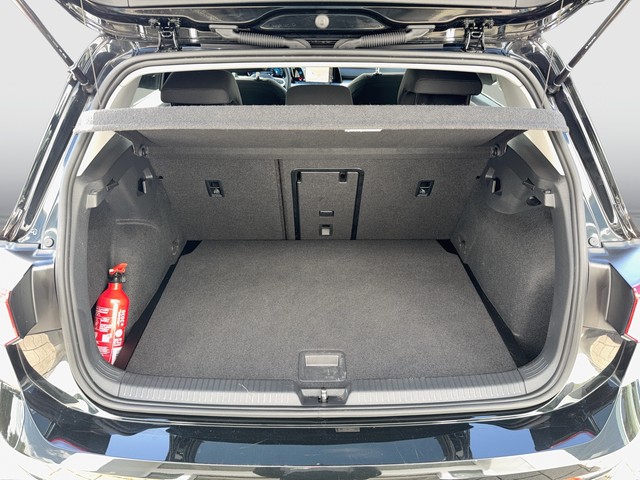 VW - Golf VIII 2.0 TDI DSG Life ACC+LED+NAVI+SHZG+RFK_4