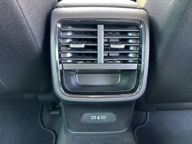 Skoda - Octavia Combi 2.0 TDI DSG Selection ACC LED NAVI_7 Skoda - Octavia Combi 2.0 TDI DSG Selection ACC LED NAVI_7