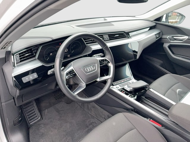 CUPRA - Born LED LM19 MFL PDC SHZG TEL_11