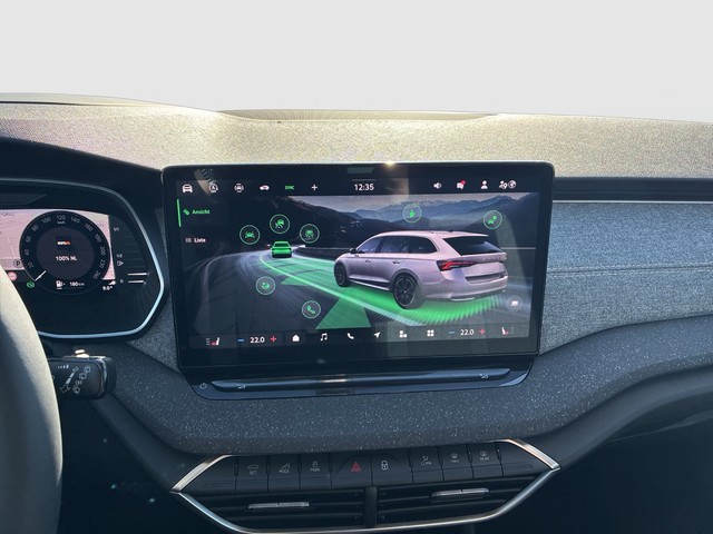 Skoda - Octavia Combi 2.0 TDI DSG Selection Head Up+Kamera_9