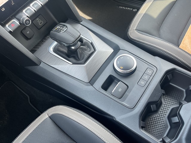 VW - Amarok 3.0 TDI Automatik Aventura Standhzg.+Navi_6