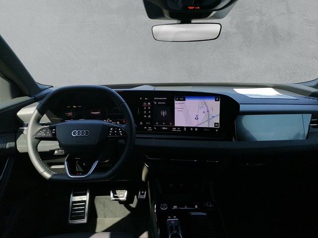 Audi - Q6 e-tron 285 kW quattro edition one blue Pano_3