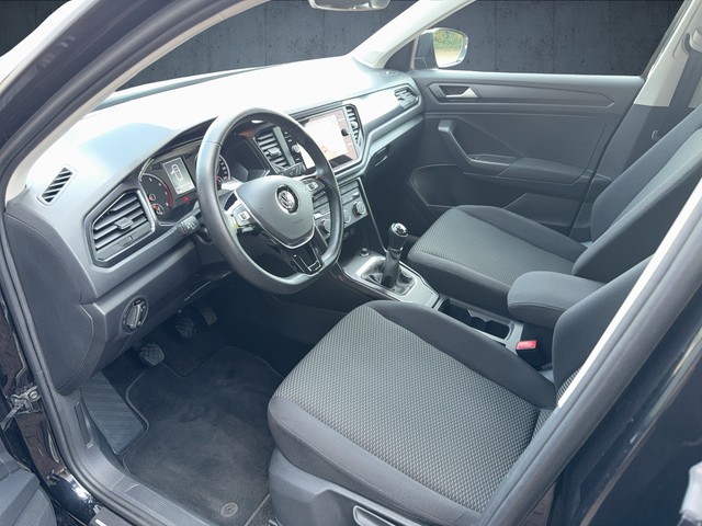 VW - T-Roc 1.0 TSI AHK Navi SHZ ACC PDC vo+hi 16"_14