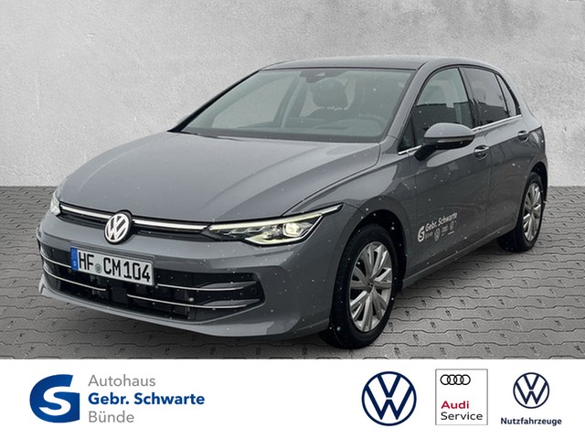 Volkswagen Golf VIII Lim. 1.5 eTSI DSG Style HuD Pano AHK