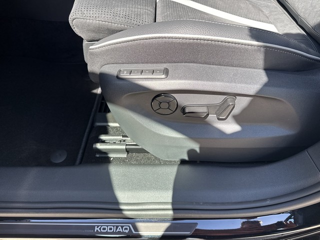 Skoda - Kodiaq 1.5 TSI mHEV DSG Sportline AHK+NAVI+PANO_10