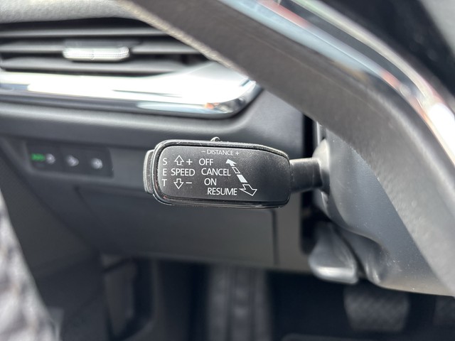 Skoda - Enyaq iV 60 Loft PANO AHK LED NAV_9 Skoda - Enyaq iV 60 Loft PANO AHK LED NAV_9