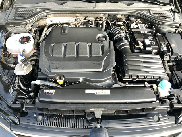 VW - Golf VIII Variant 2.0 TDI DSG Life AHK+ACC+NAVI_8