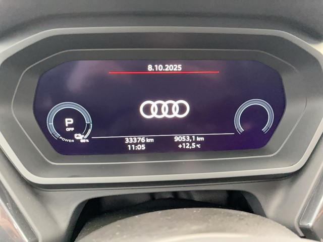 Audi - Q4 45 e-tron quattro S-line MATRIX+SPUR+NAVI+BT_12