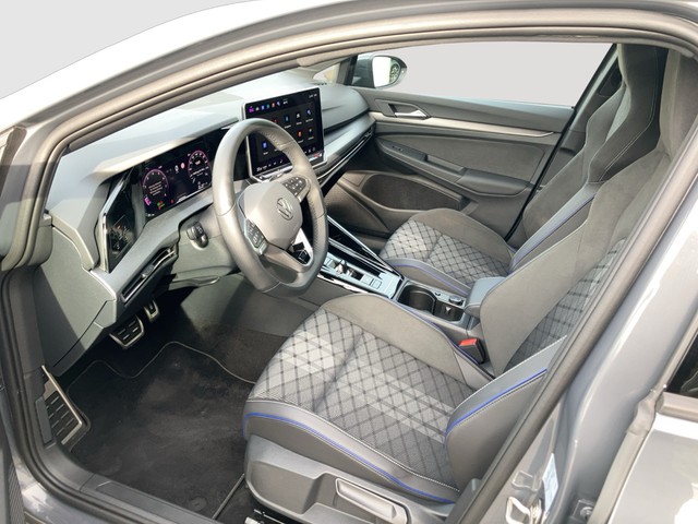 VW - Golf VIII 1.5 eTSI DSG R-Line ACC+LED+PDC+LM19"_16