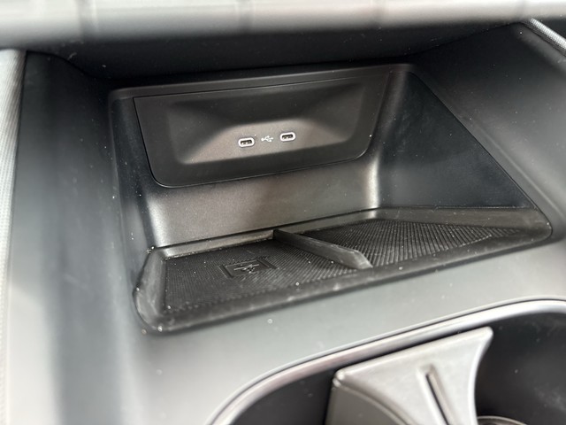 Skoda - Enyaq iV 60 Loft PANO AHK LED NAV_13 Skoda - Enyaq iV 60 Loft PANO AHK LED NAV_13