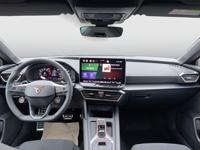 Audi - Q3 Sportback 45 TFSI e S line NAVI+PDC+SITZHZG_2