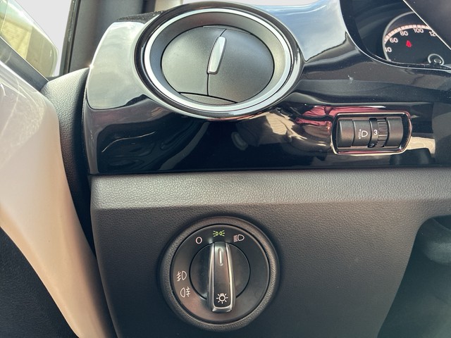 VW - up! 3-türer cheer up! Klima+Sitzhzg.+Navi+Radio_10