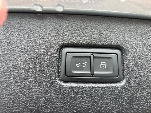 Audi - Q7 60 TFSI e quattro Tiptronic S-line AHK PANO_7