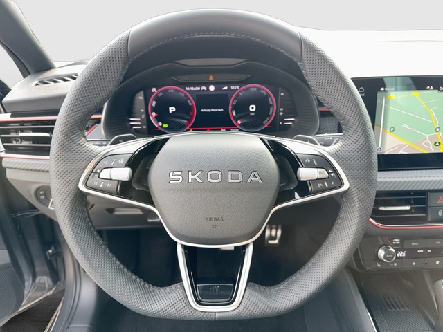 Skoda - Kamiq 1.5 TSI DSG Monte Carlo AHK+NAVI+PANO+SHZG_25