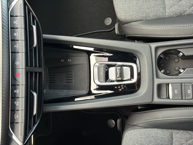 Skoda - Octavia Combi 2.0TDI Sportline Head Up+Panorama_7 Skoda - Octavia Combi 2.0TDI Sportline Head Up+Panorama_7