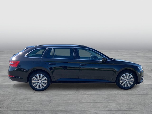 Skoda - Superb Combi 2.0 TDI DSG  Ambition  AHK+RFK+PANO_11