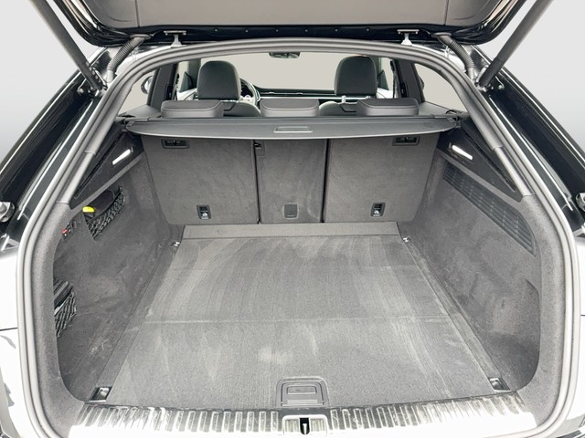 Audi - SQ8 4.0 TFSI quattro ACC+PANO+NAVI+AHK+STANDHZG._4 Audi - SQ8 4.0 TFSI quattro ACC+PANO+NAVI+AHK+STANDHZG._4