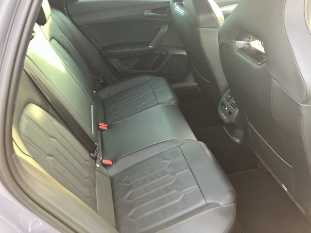 CUPRA - Leon Sportstourer 2.0 TSI 4Drive DSG VZ LED PANO_5