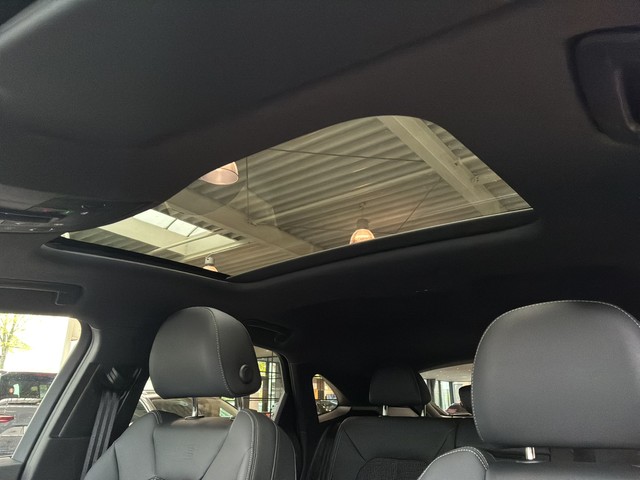 Audi - Q3 Sportback 35 TFSI S tronic S line AHK+ACC+LED_8 Audi - Q3 Sportback 35 TFSI S tronic S line AHK+ACC+LED_8