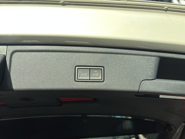 VW - Touareg 3.0 V6 TDI 4MOTION R-Line_6