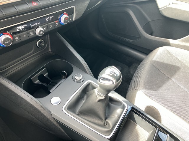 Audi - Q2 30 TFSI S line NAVI+RFK_5