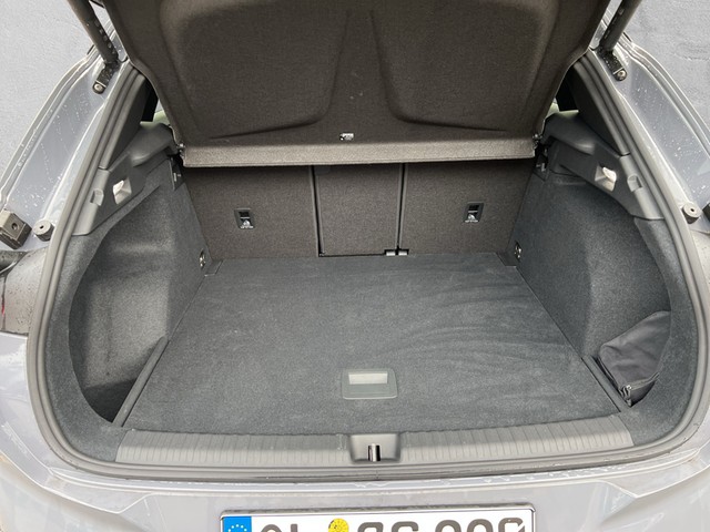 VW - Golf VIII 2.0TSI GTI Virtual+Matrix+Kamera+ACC_14