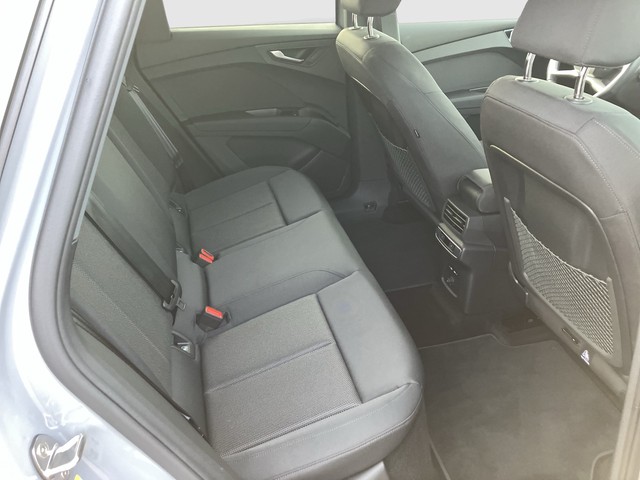 Audi - Q4 e-tron 45 quattro S-line ACC CAM LED NAVI_5