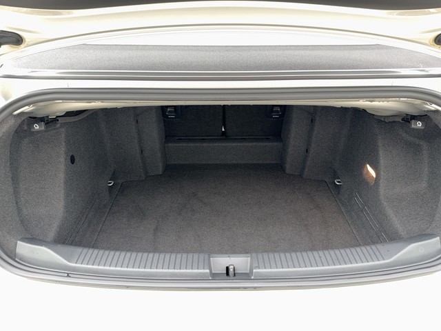 VW - T-Roc Cabrio 1.5 TSI R-Line ACC+LED+NAVI+LM18"_3