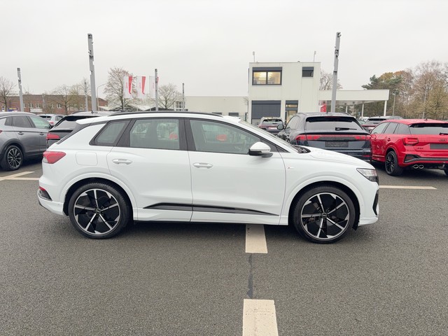 Audi - Q4 e-tron S-Line MATRIX+PANO+ACC_8