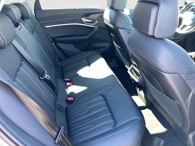 VW - Tiguan 2.0 TSI 4Motion R-Line Black Style+Navi+Kamera_5