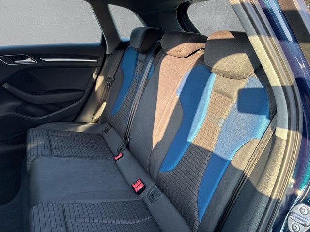 Skoda - Enyaq iV 60 Sportline AHK CAM LED LM20 NAVI SHZG_2