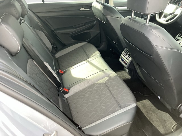 Skoda - Superb Combi 2.0 TDI DSG Selection AHK LED NAVI_7