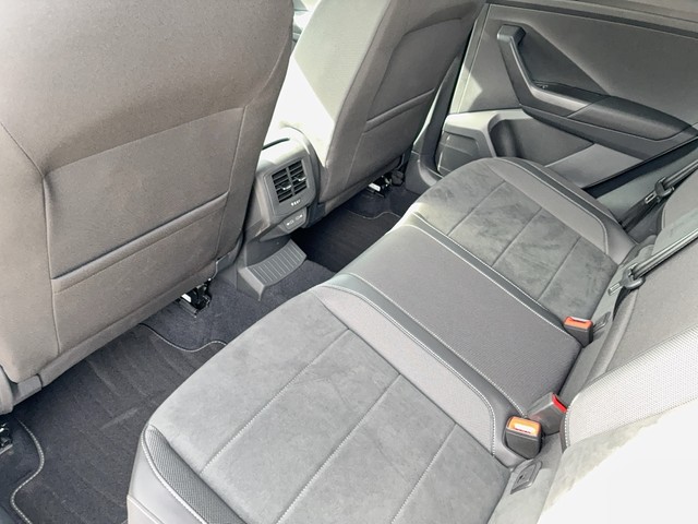 VW - T-Roc 1.5 TSI DSG R-Line ACC+NAVI+KAMERA+LED+SHZ_3