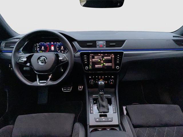 Skoda - Superb Combi 2.0 TDI DSG Sportline ACC+AHK+NAVI_2